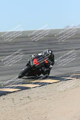 media/Oct-13-2025-Moto Forza (Mon) [[a66d839500]]/2-A Group/Session 2 (Bowl)/